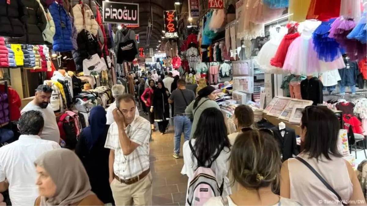 Türkiye'de asgari ücret artışı ve enflasyon sorunları, çalışanların alım gücünü