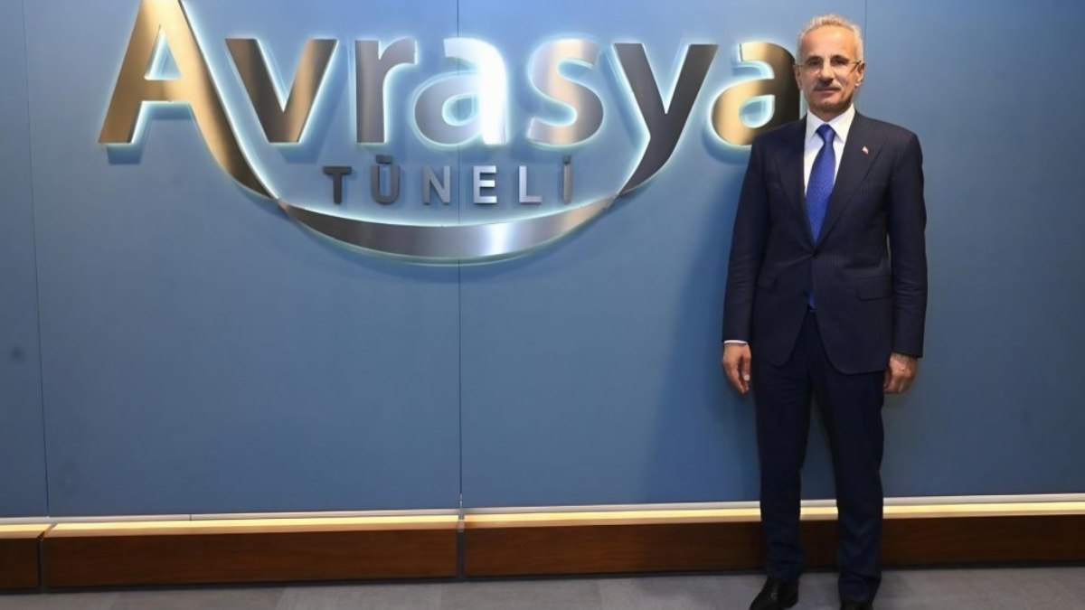 Ulaştırma ve Altyapı Bakanı Abdulkadir Uraloğlu, Avrasya Tüneli’nin 8 yılda
