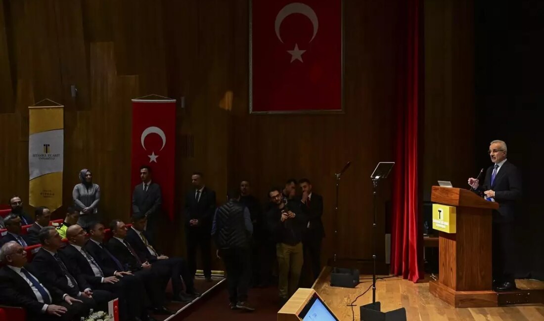 Ulaştırma ve Altyapı Bakanı Uraloğlu, İstanbul'un ulaşım sorunlarına dair kapsamlı