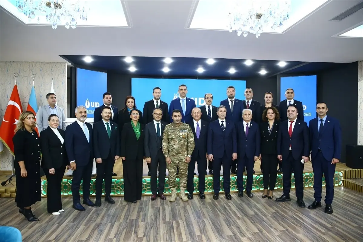 Uluslararası Demokratlar Birliği'nin Azerbaycan Bölgesi Genel Kurul Toplantısı, demokrasinin güçlendirilmesi