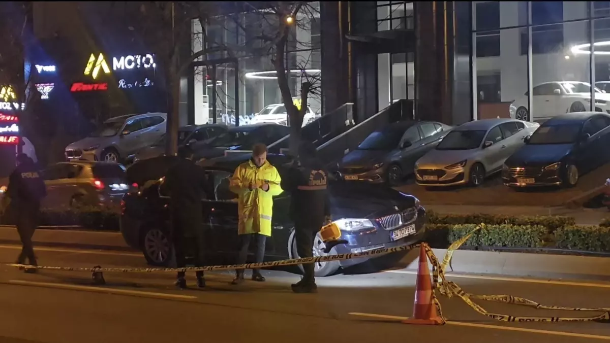 BEYKOZ'da 86 yaşındaki ünlü mimar Turgut Toydemir, trafikte aracıyla seyir