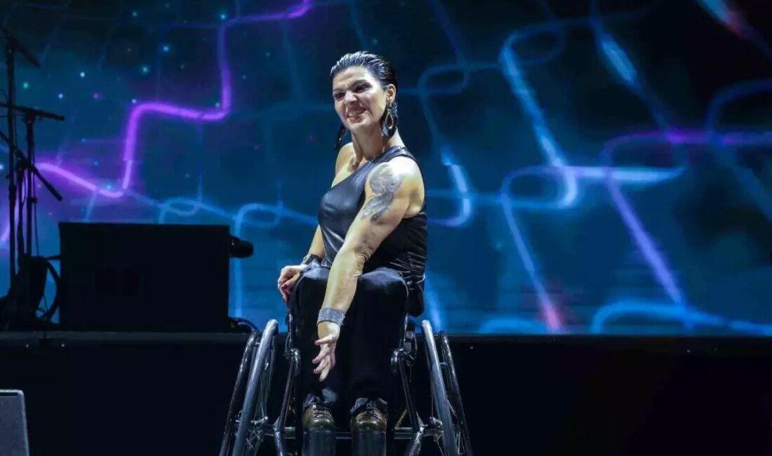 Yeliz Güllü, 3 Aralık Dünya Engelliler Günü'nde farkındalık yaratmak amacıyla