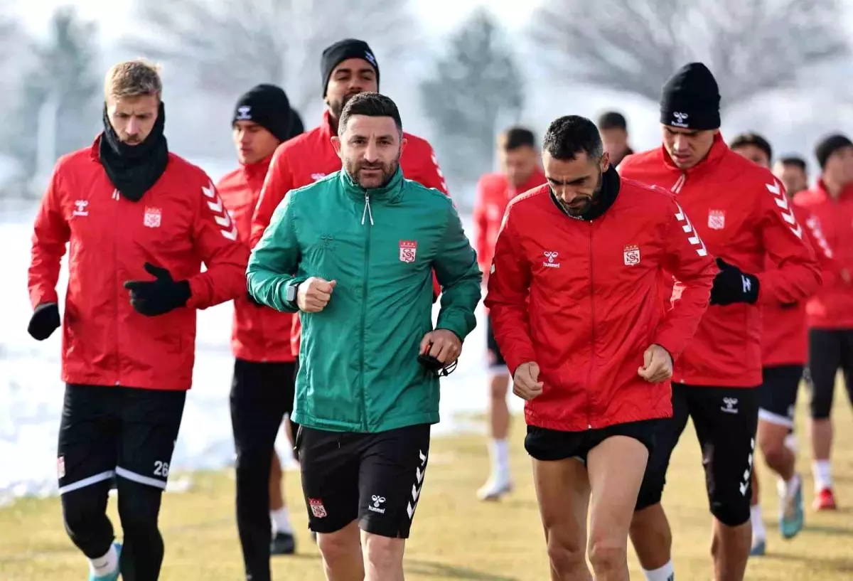 Ziraat Türkiye Kupası'nda Sivasspor'un Ankara Keçiörengücü ile yaptığı mücadele, futbolseverler