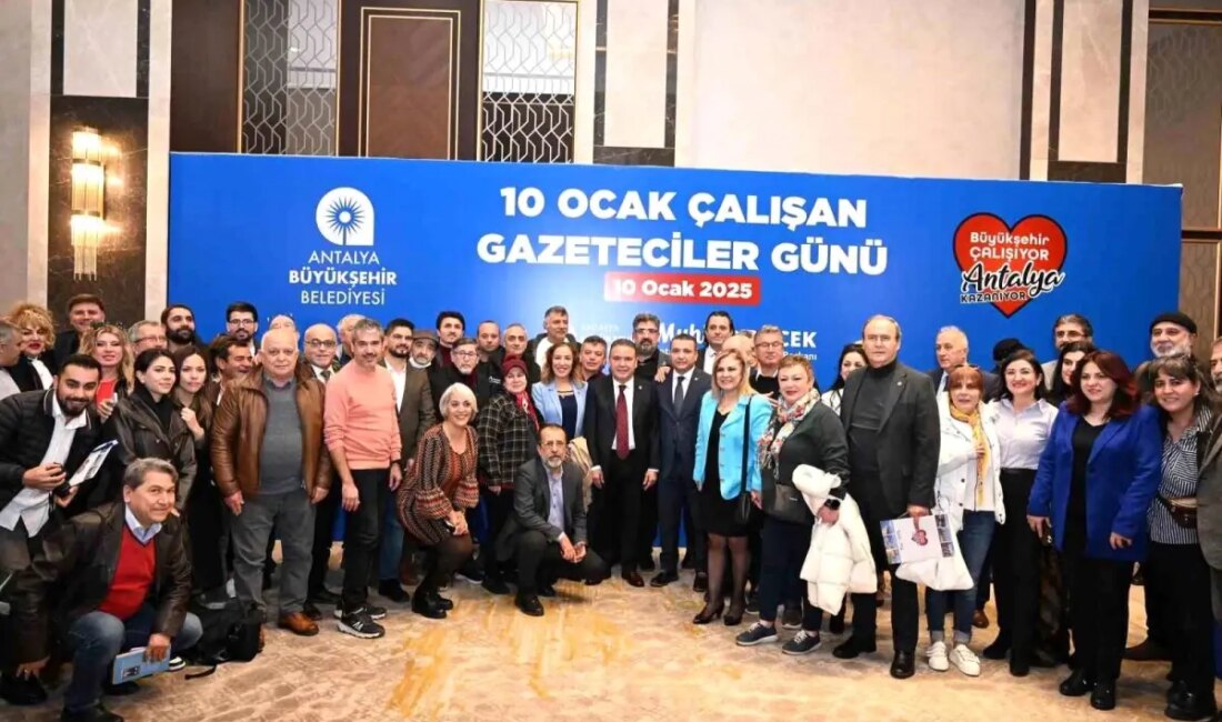 10 Ocak Çalışan Gazeteciler Günü, Antalya'da düzenlenen anlamlı etkinliklerle kutlandı.