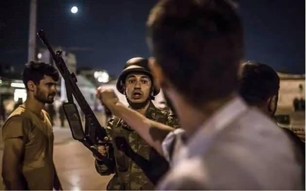 Atatürk Havalimanı'nda Alçak Uçuş