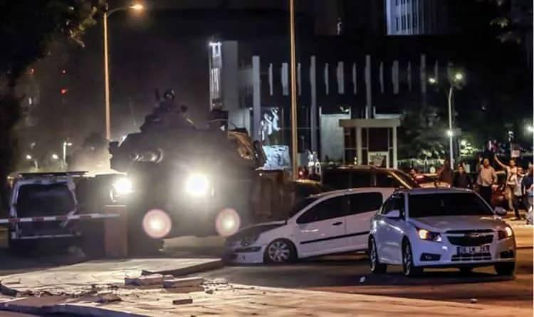 15 Temmuz Darbe Girişimi: Unutulmaz Anlar ve Direniş