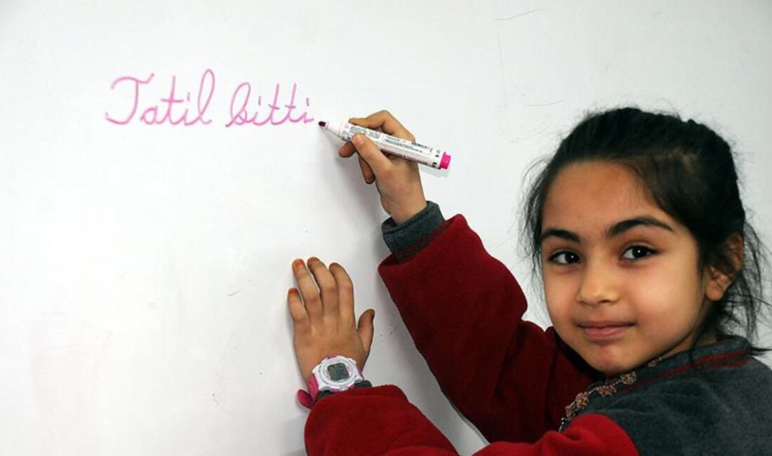 2024-2025 Eğitim Öğretim Takvimi açıklandı! Yeni dönem için tatil tarihleri,