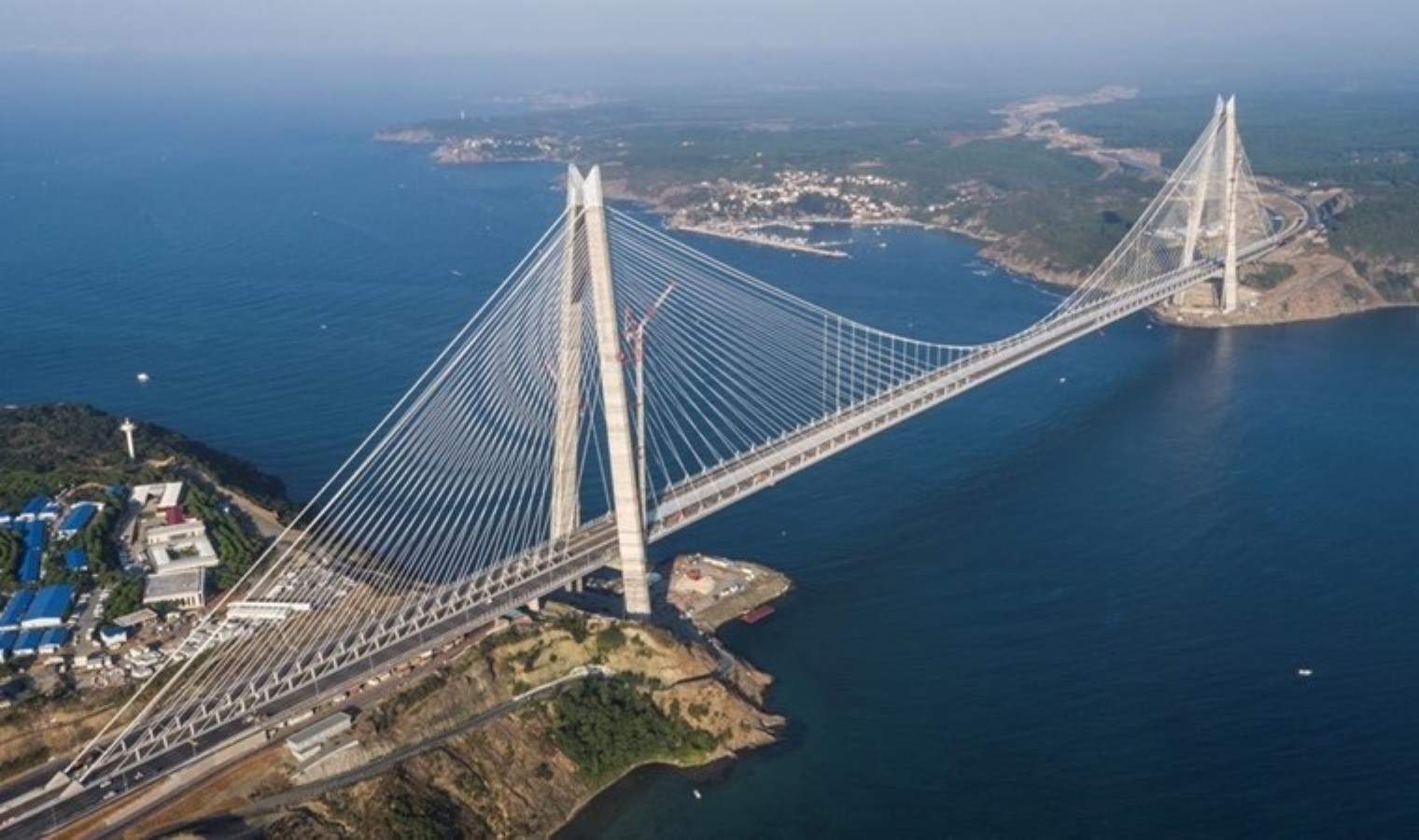 Karayolları Genel Müdürlüğü tarafından yapılan duyuruda, köprü, otoyol ve tüneller