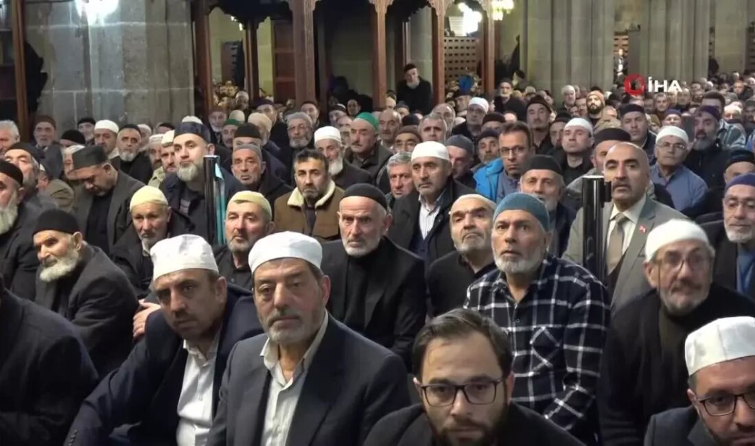 Erzurum'da gerçekleştirilen 500 yıllık 1001 Hatim geleneği duası, derin manevi