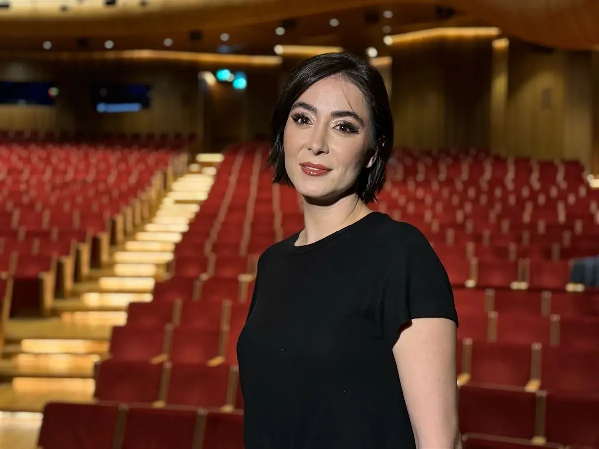 Ahmet Kaya'nın unutulmaz şarkılarıyla dolu, özgün müzik konserine davetlisiniz! Duygusal