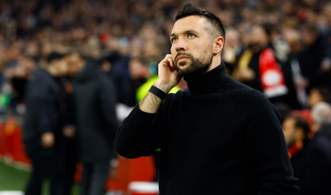 Ajax Teknik Direktörü Farioli, Galatasaray maçı sonrası yaptığı açıklamalarla dikkat