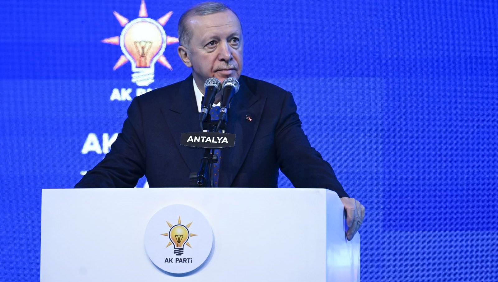 AK Parti Antalya İl Kongresi'nde Cumhurbaşkanı Erdoğan'ın verdiği mesajlar ve