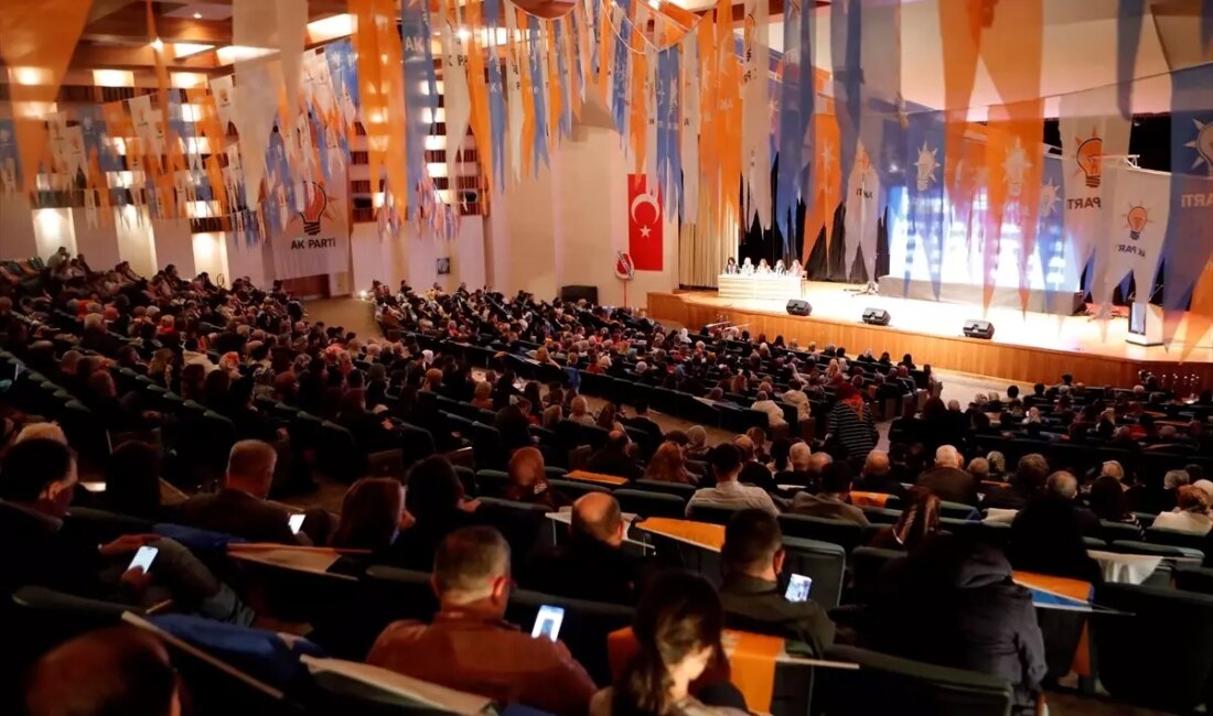 AK Parti Kadın Kolları Kongresi'nde, kadınların toplumdaki rolü ve güçleri