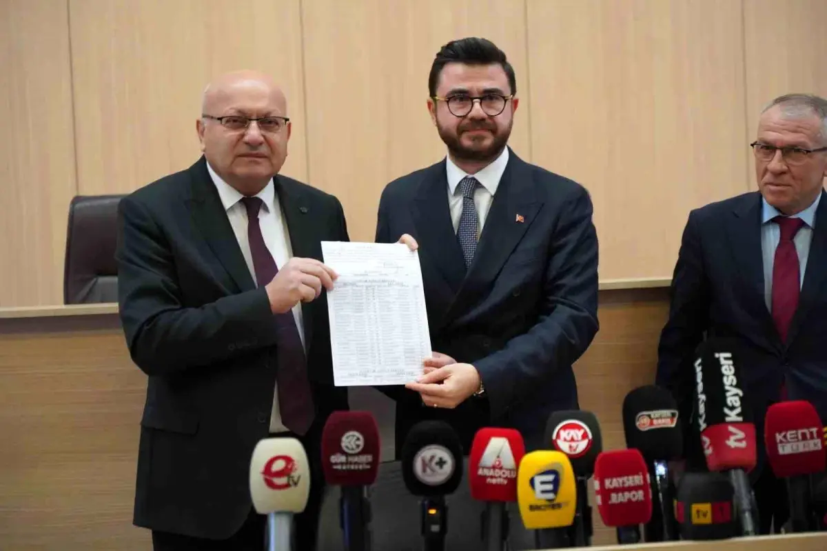 AK Parti Kayseri 8. Olağan İl Kongresi sonrası Hüseyin Okandan'ın