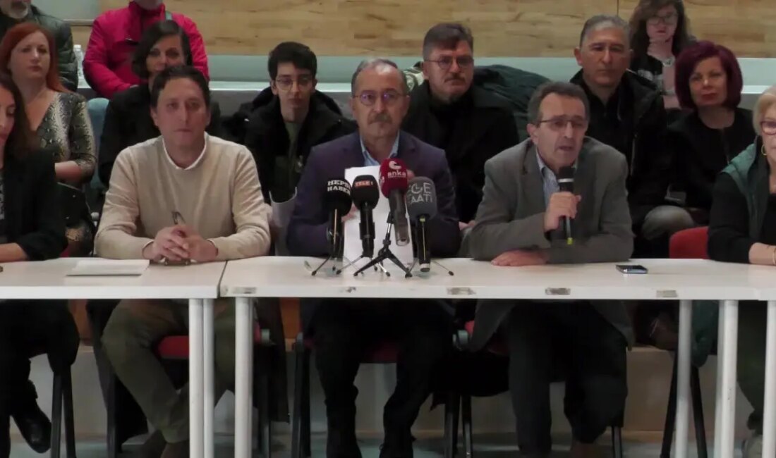 Aliağa'daki gemi söküm tesisleri için ÇED süreci davası açıldı. Projenin