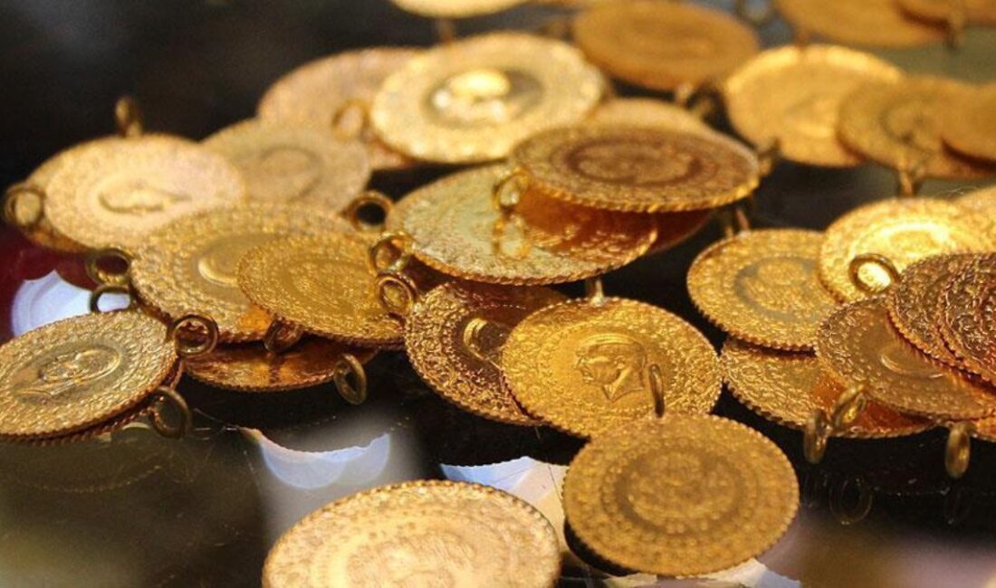 Altın fiyatları tarihi rekor seviyelere ulaşırken, Bitcoin piyasalarda dalgalanmalar yaşıyor.