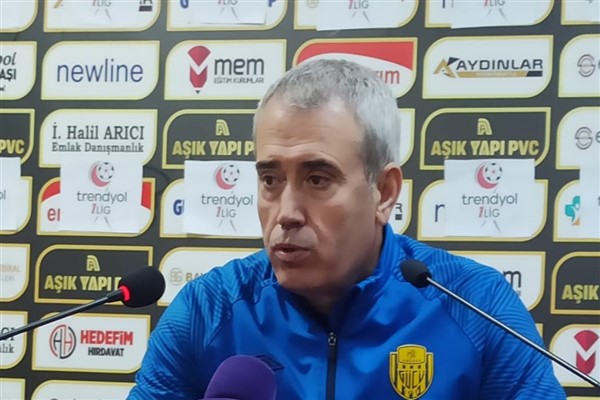 Şanlıurfa, 17 Ocak (Hibya) - Ankaragücü Teknik Direktörü Kemal Özdeş,
