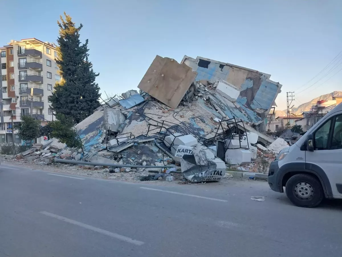 Antakya'da meydana gelen depremde hayatını kaybedenlerin aileleri, sevdiklerinin kaybı sonrası