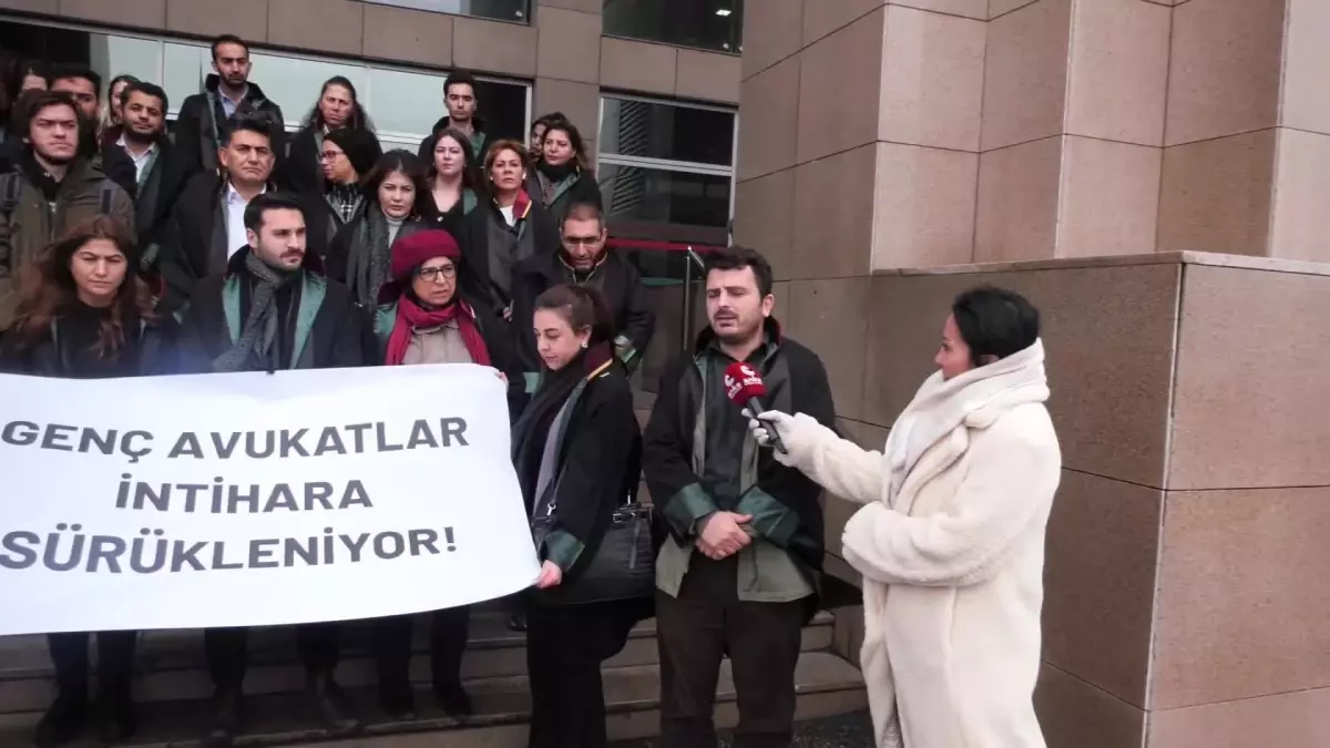 Avukatların artan intiharları üzerine kapsamlı bir basın açıklaması. Bu trajik