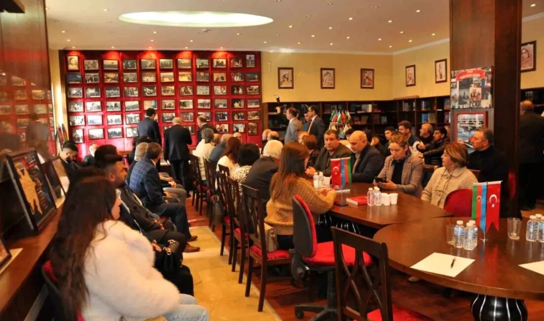 Azerbaycan Devlet Diaspora Komitesi Başkanı Fuad Muradov, Kars'ta gerçekleştirdiği ziyaretlerle