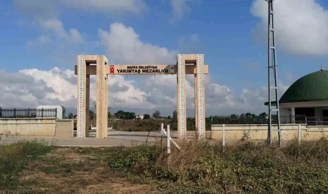 Bafra Belediyesi'nde gerçekleştirilen zimmete para geçirme operasyonu sonrası iki çalışan