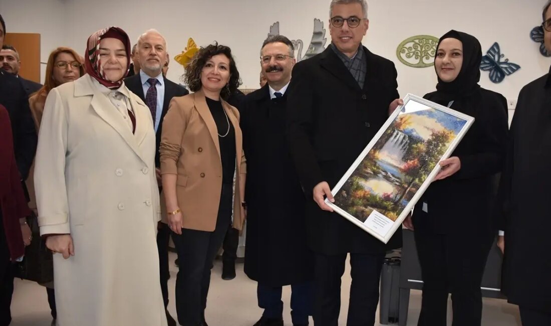 Bağımlılıkla mücadelede yeni adımların tartışılacağı Sağlık Yöneticileri Toplantısı, uzmanların bir