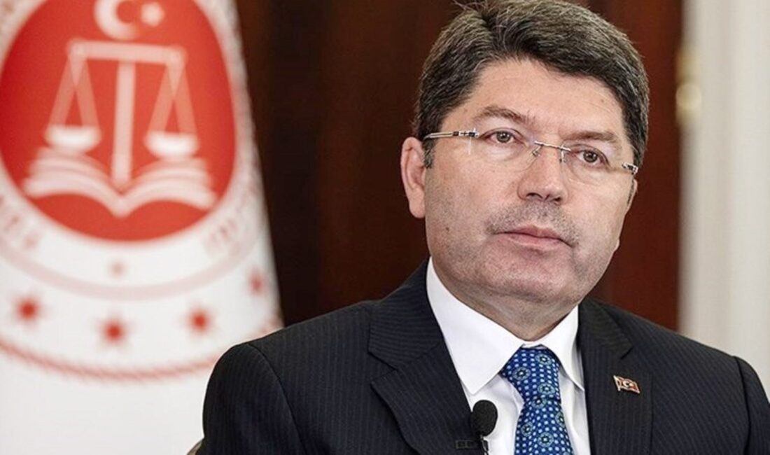 Adalet Bakanı Yılmaz Tunç’tan gözaltına alınan üç gazeteci için ilk