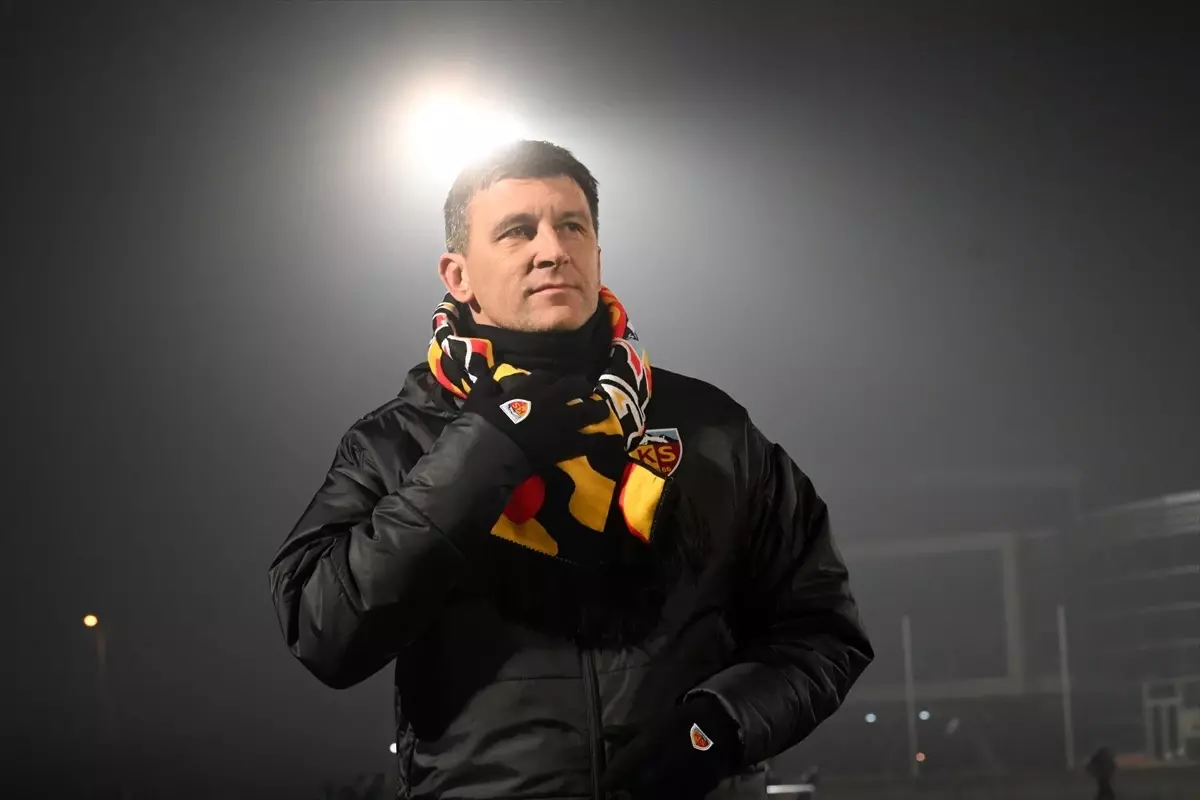 Bellona Kayserispor, yeni teknik direktörü Sergej Jakirovic ile yeni bir