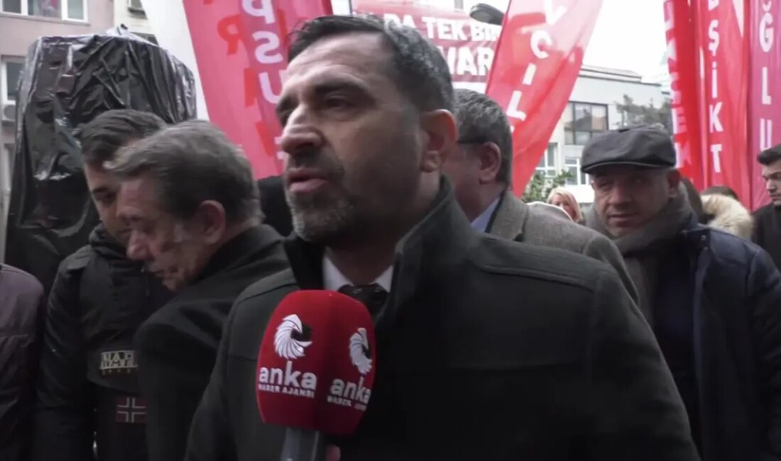Beşiktaş Belediye Başkanı Rıza Akpolat, CHP'li belediye başkanları tarafından destek