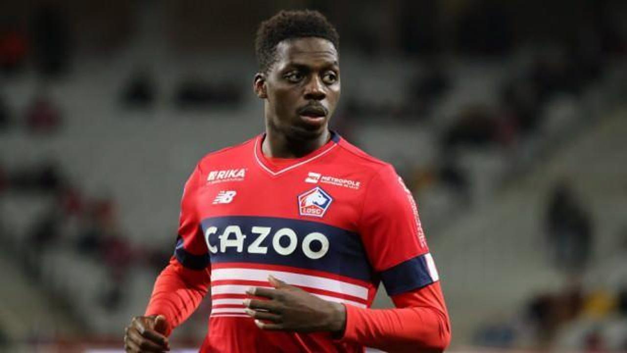 Beşiktaş, golcü oyuncu Mohamed Bayo'yu kadrosuna katmak için transfer atağına