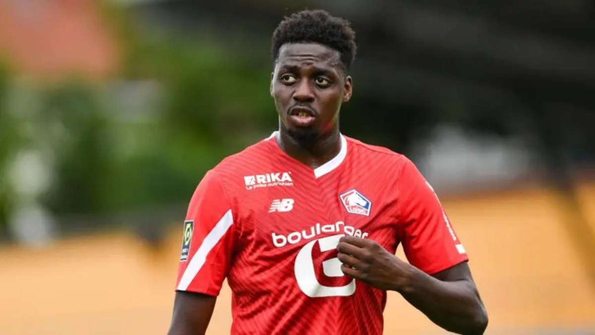 Beşiktaş, golcü oyuncu Mohamed Bayo'yu kadrosuna katmak için transfer girişimlerine