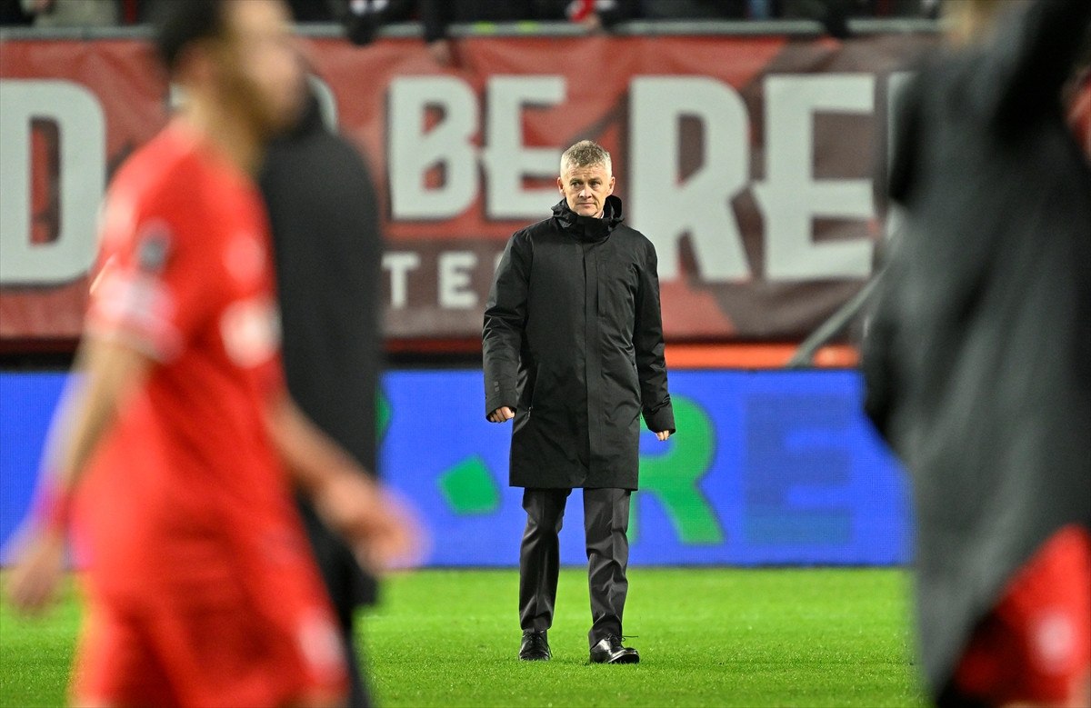 Beşiktaş UEFA Avrupa Ligi'nden Elendi: Ole Gunnar Solskjaer Açıklamalarda Bulundu