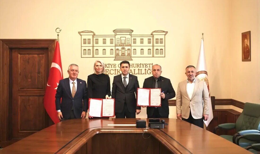 Bilecik'te yeni bir alışveriş merkezi için protokol imzalandı. Bu proje,