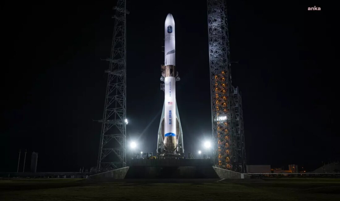Blue Origin'in merakla beklenen New Glenn roketinin fırlatılması iptal edildi.
