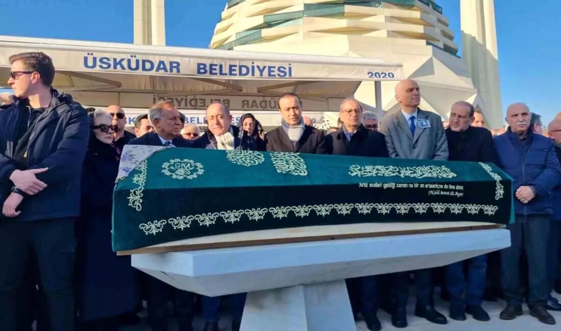 Bolu'daki otel yangınında hayatını kaybeden Türkmen ailesi için düzenlenen cenaze