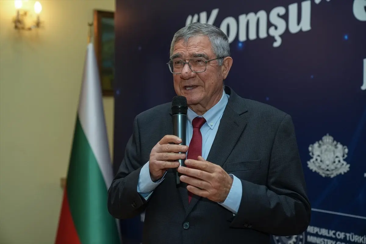 Bulgaristan ve Türkiye'nin Antarktika'daki işbirliğini keşfedin. Bu özel fotoğraf sergisi,