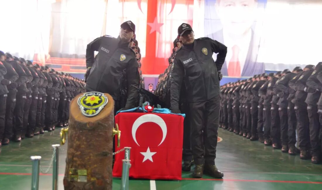 Bursa'da 388 yeni çarşı ve mahalle bekçisi, asayişi sağlamak ve