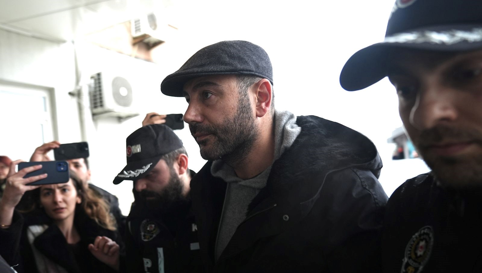Büyük Gözaltı Operasyonu'nda Rıza Akpolat ve 40 şüpheli gözaltına alındı.