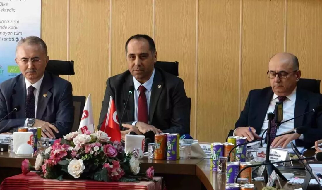 ÇAYKUR KİT Alt Komisyon Toplantısı, Rize'de gerçekleştirildi. Toplantıda çay sektörü