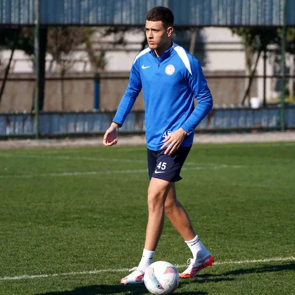Çaykur Rizespor, Adana Demirspor ile oynayacağı maç için hazırlıklarını tamamladı.