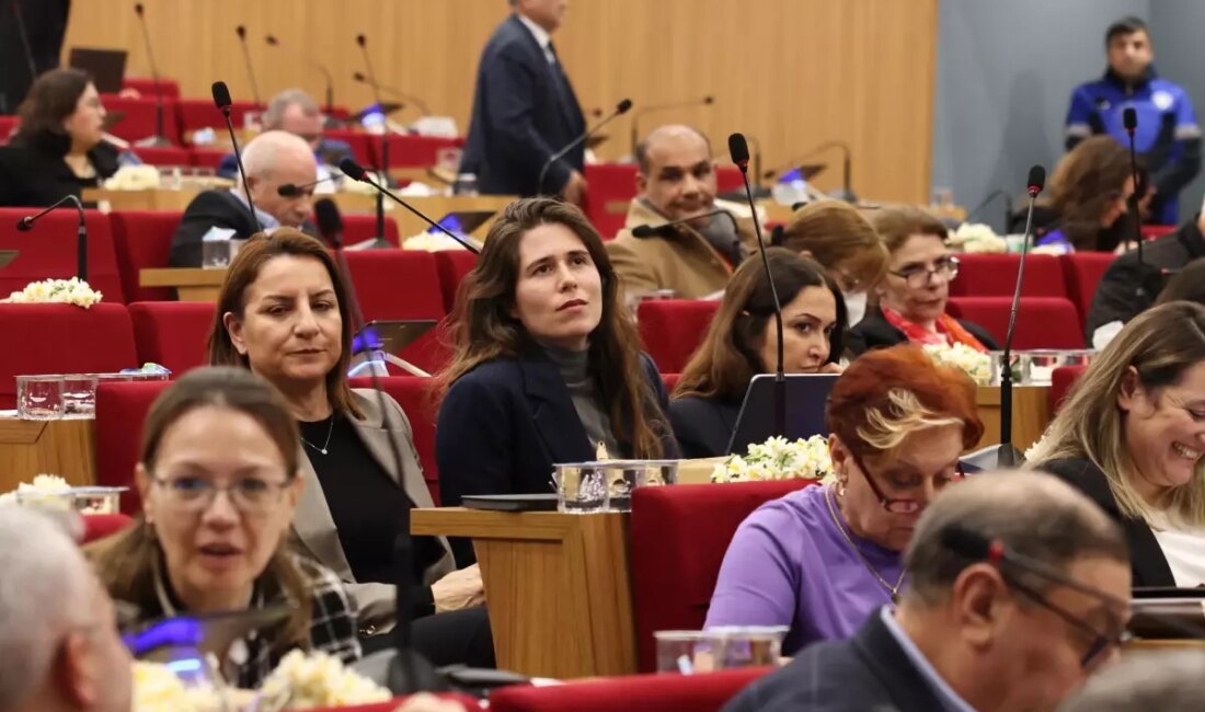 Çeşme Belediye Başkanı Lal Denizli, Rıza Akpolat hakkında önemli açıklamalarda