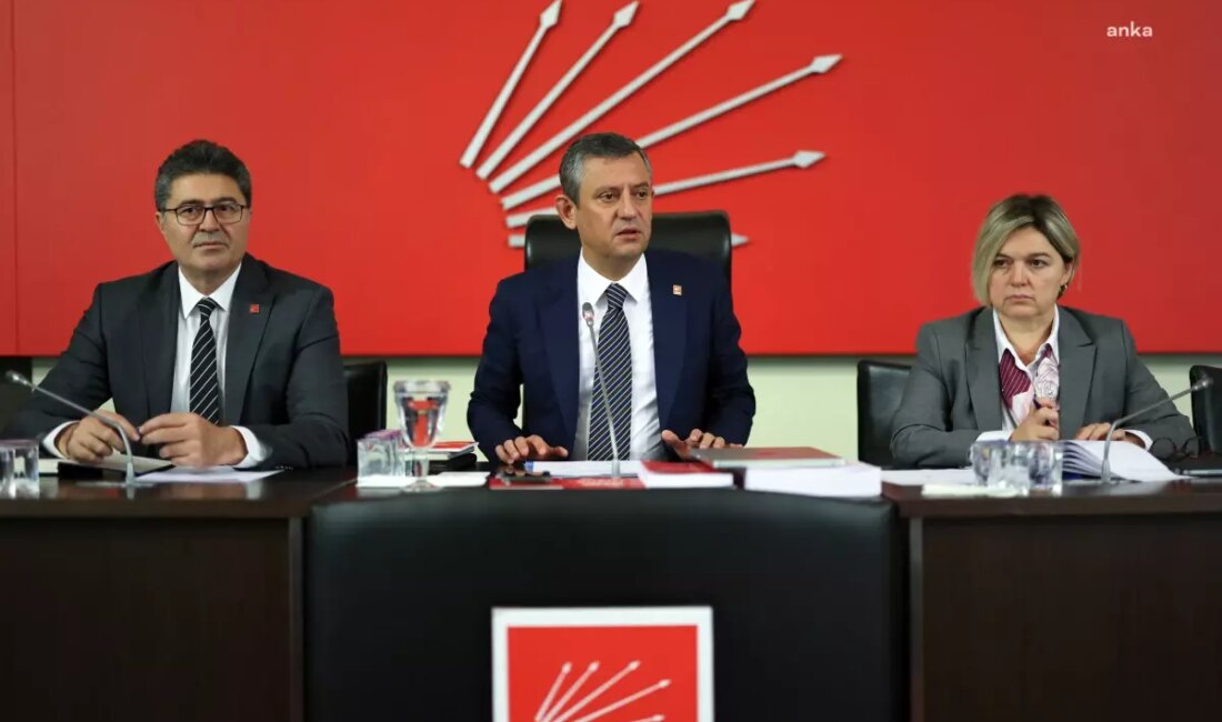 CHP Parti Meclisi toplantısında Beşiktaş Operasyonu ve göç politikaları ele