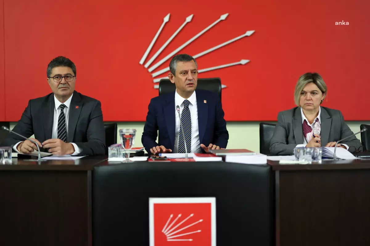 CHP Parti Meclisi toplantısında Beşiktaş Operasyonu ve göç politikaları ele