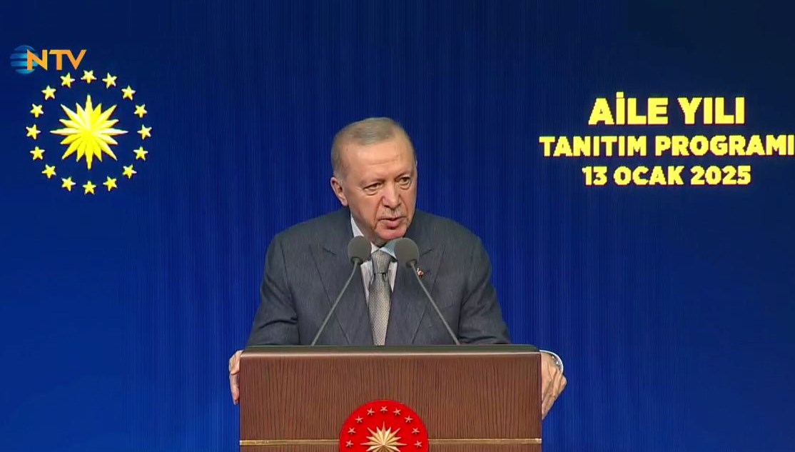 Cumhurbaşkanı Erdoğan, Aile Yılı Programı'nda aile değerlerinin önemine vurgu yaparak,