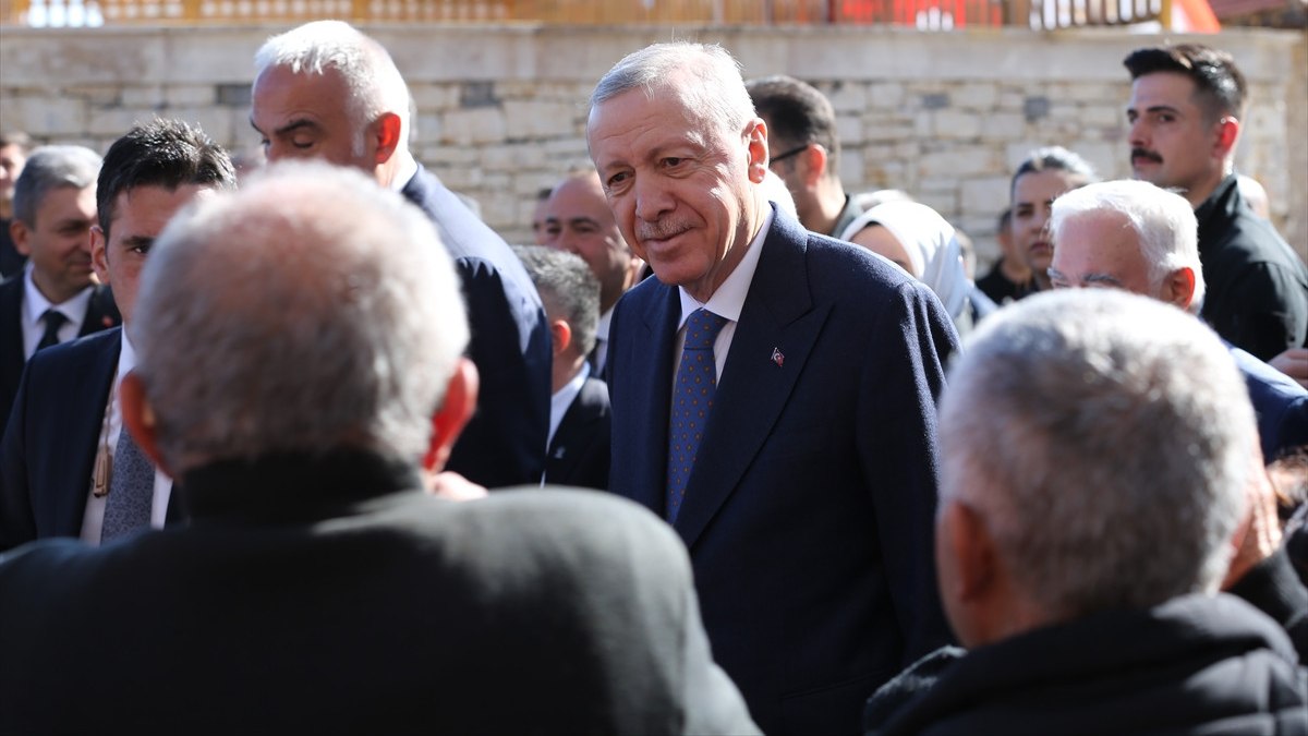 Cumhurbaşkanı Erdoğan, Antalya'da gerçekleştirilecek AK Parti İl Kongresi için hazırlıklarını
