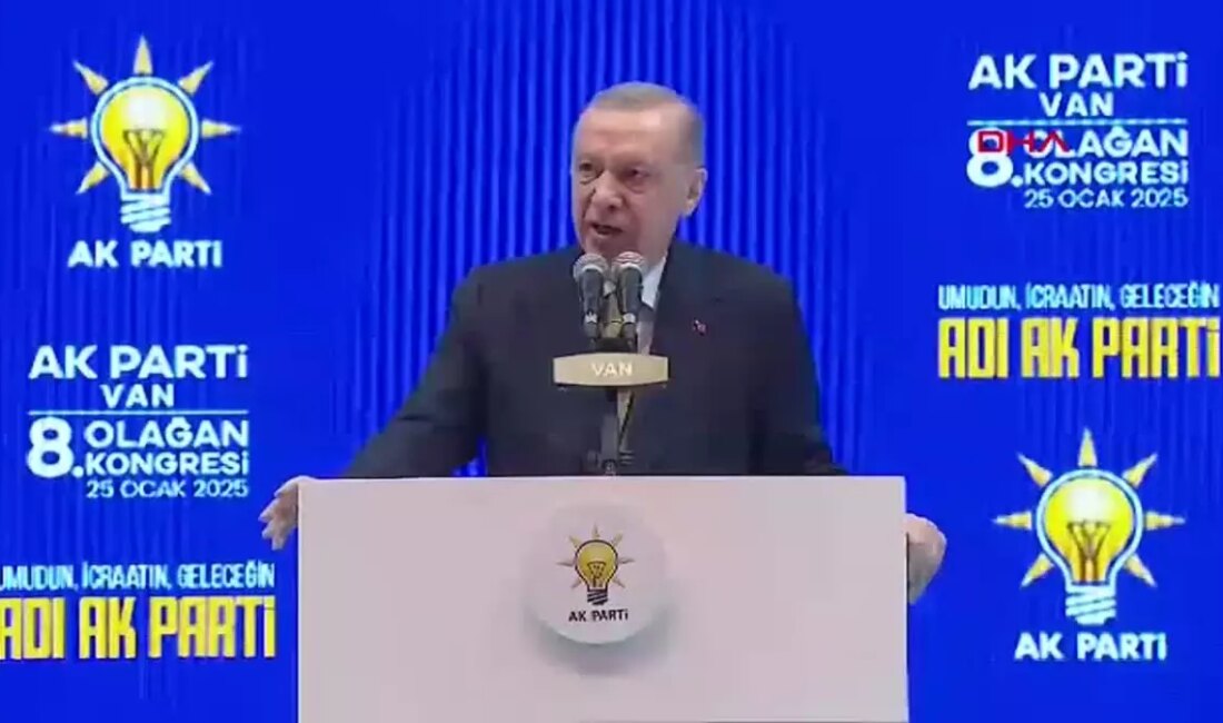 Cumhurbaşkanı Erdoğan, Van'da düzenlenen AK Parti Kongresi'nde yaptığı önemli açıklamalarla