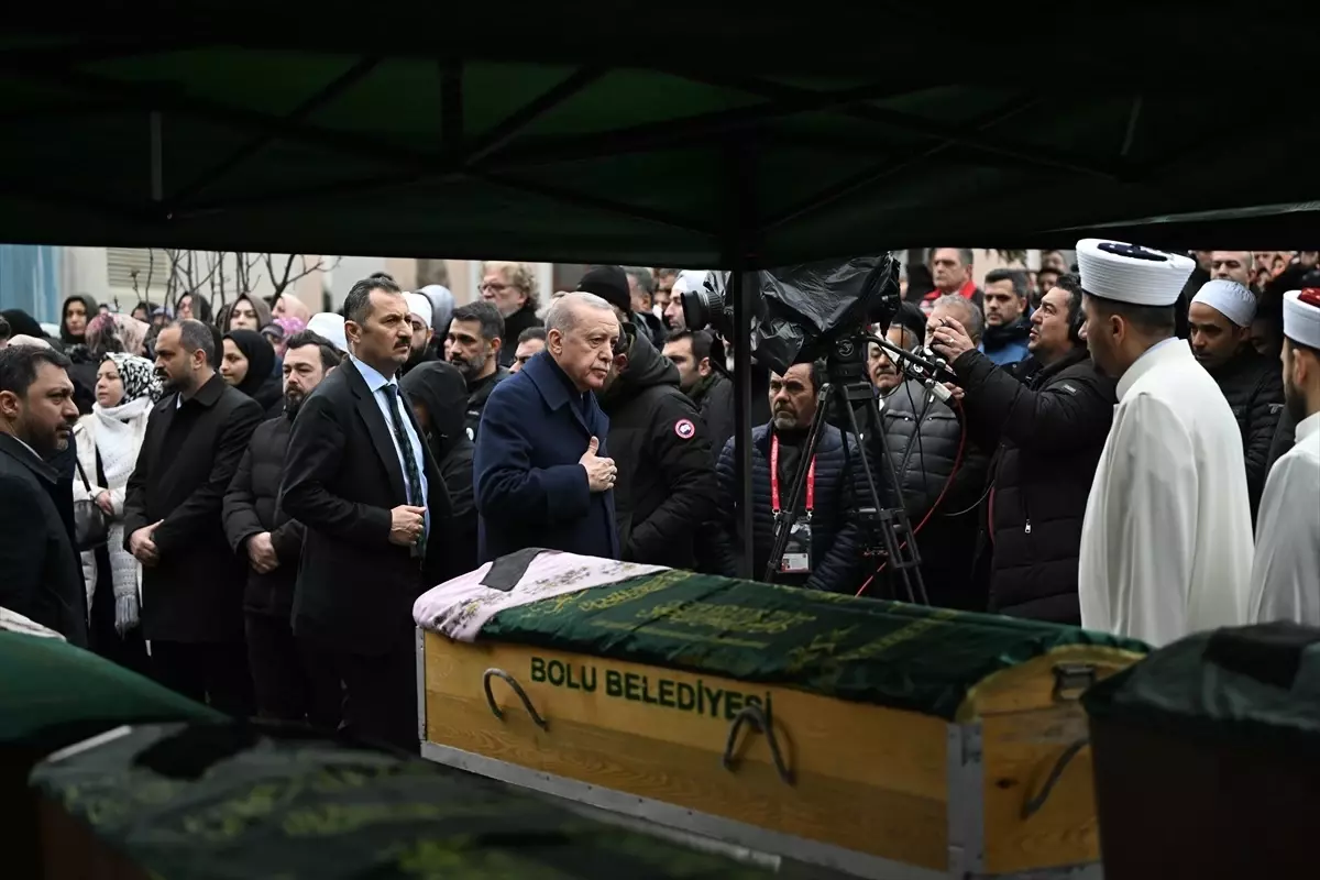 Cumhurbaşkanı Erdoğan, son günlerde meydana gelen yangında hayatını kaybedenler için