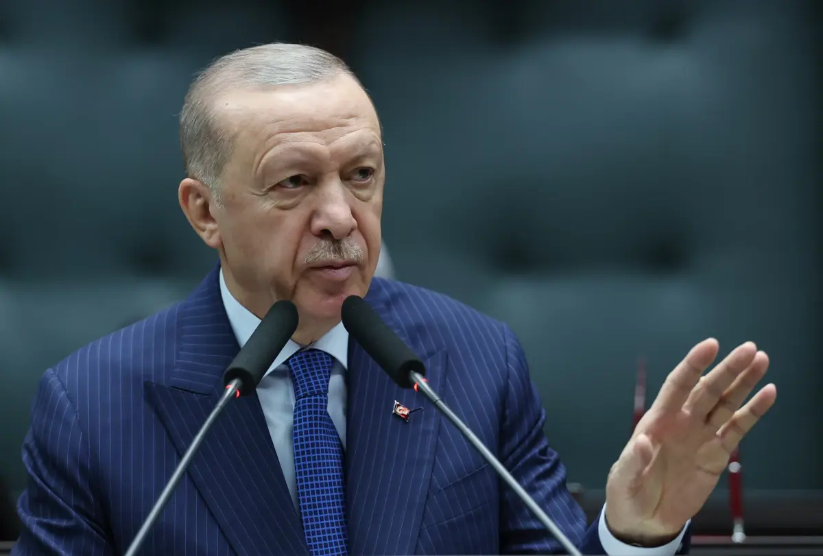 Cumhurbaşkanı Erdoğan, TBMM'de gerçekleştirdiği önemli açıklamalarla Türkiye'nin gündemini belirliyor. Yeni