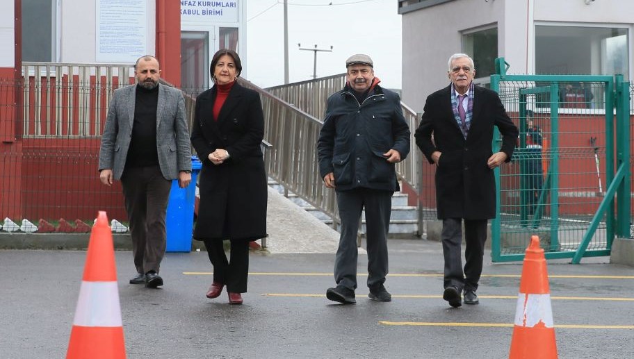 DEM Partisi heyetinin İmralı ziyareti, Abdullah Öcalan'ın mesajları ve bu