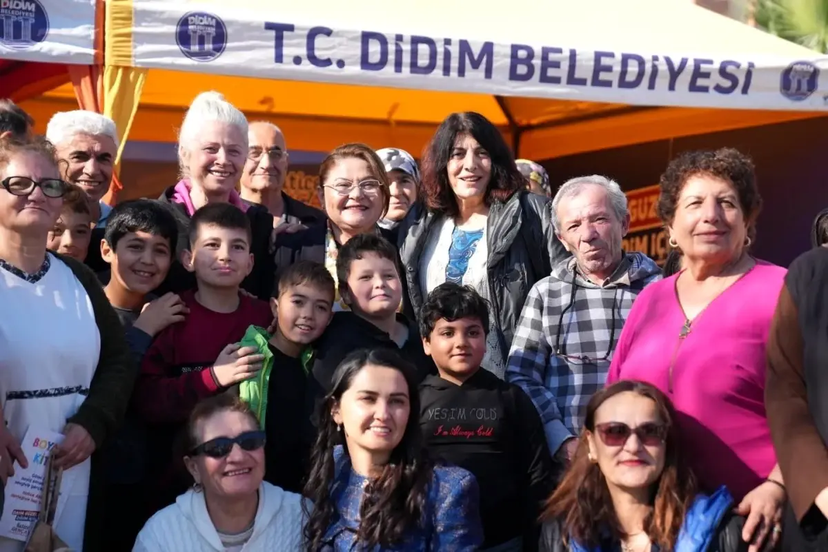 Didim Belediyesi'nin düzenlediği "Mahallemi Dinliyorum Buluşmaları" etkinlikleri, vatandaşların görüş ve